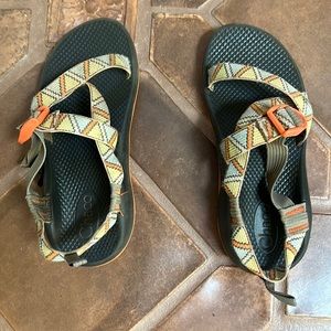 Chaco’s size 5